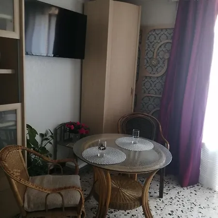 Magnifique Studio Non Fumeur Pres De La Gare Beziers Room photo