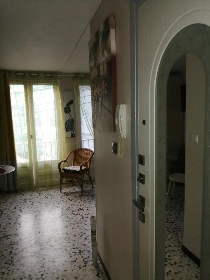 Magnifique Non Fumeur Pres De La Gare Apartment Beziers