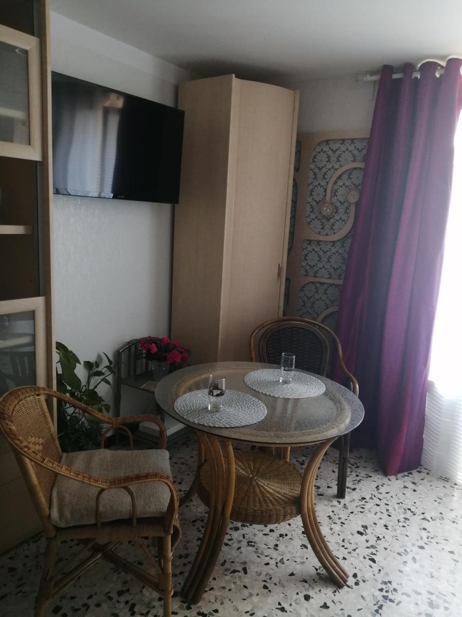 Magnifique Non Fumeur Pres De La Gare Apartment *